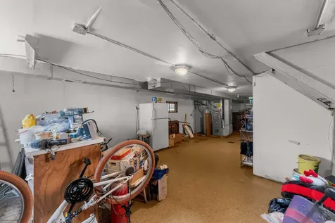 9043 South Carpenter Street Chicago IL 60620