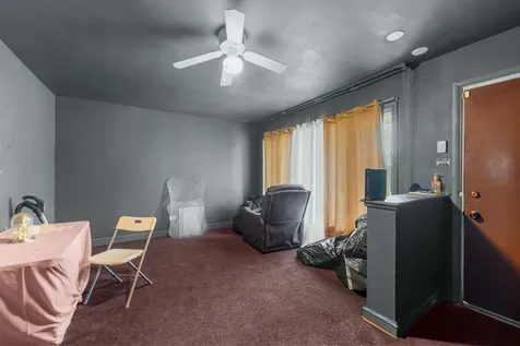 9043 South Carpenter Street Chicago IL 60620