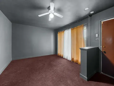 9043 South Carpenter Street Chicago IL 60620