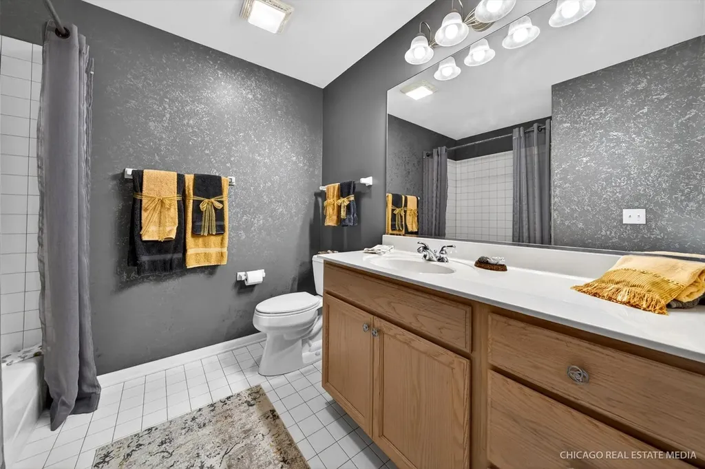 710 Juniper Lane Lake In The Hills IL 60156