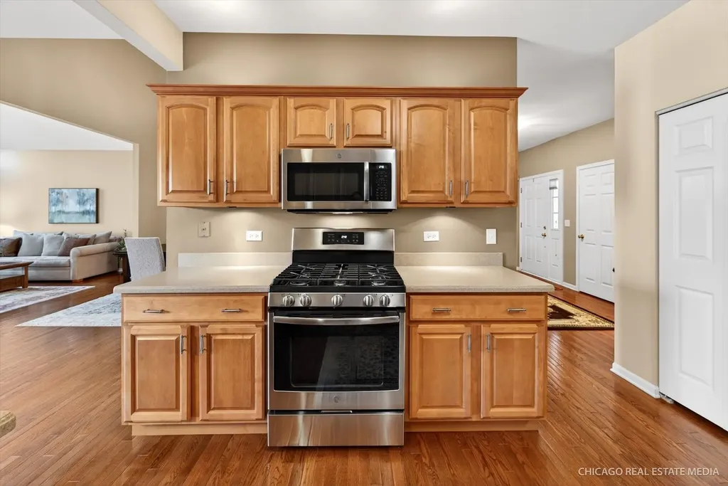 710 Juniper Lane Lake In The Hills IL 60156