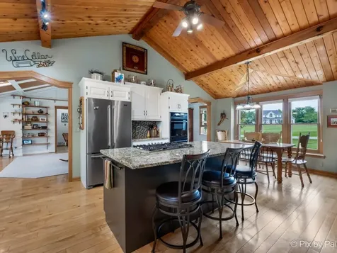 28 Tomahawk Trail Oswego IL 60543