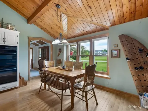 28 Tomahawk Trail Oswego IL 60543