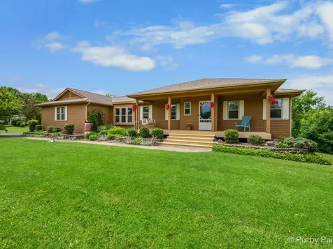 28 Tomahawk Trail Oswego IL 60543
