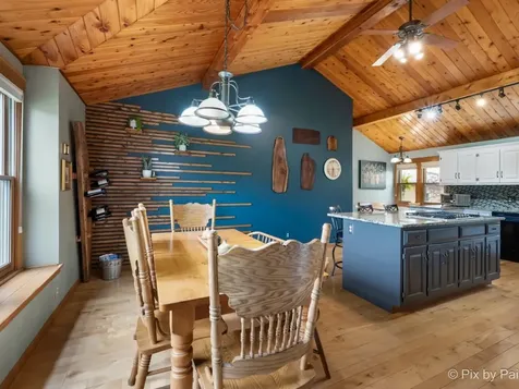 28 Tomahawk Trail Oswego IL 60543