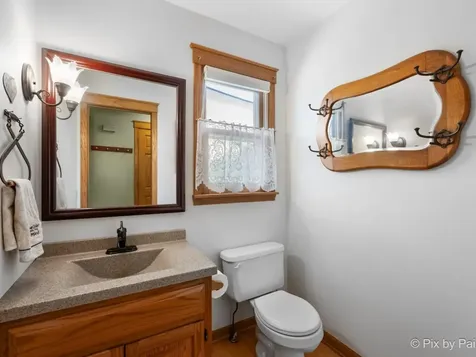 28 Tomahawk Trail Oswego IL 60543
