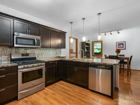 28 Tomahawk Trail Oswego IL 60543