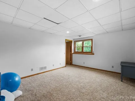 28 Tomahawk Trail Oswego IL 60543