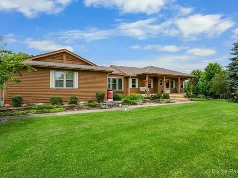 28 Tomahawk Trail Oswego IL 60543
