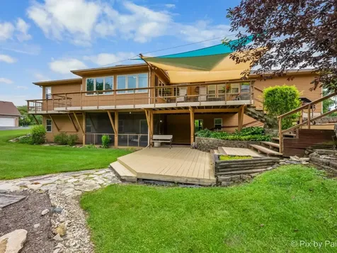 28 Tomahawk Trail Oswego IL 60543
