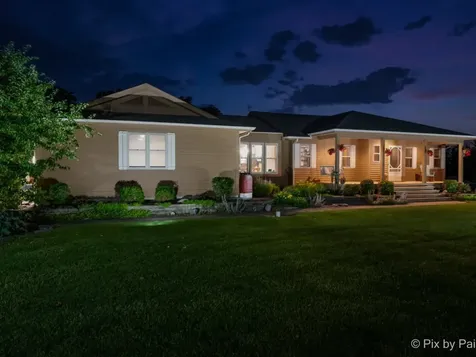 28 Tomahawk Trail Oswego IL 60543