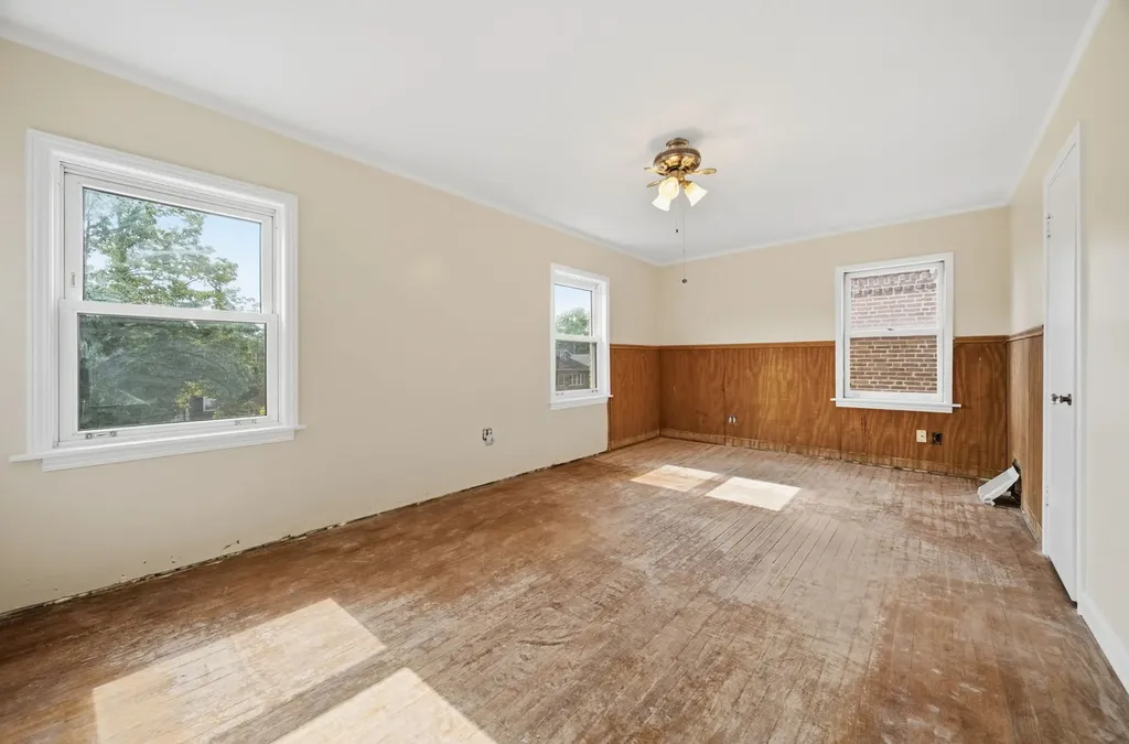10605 South Normal Avenue Chicago IL 60628