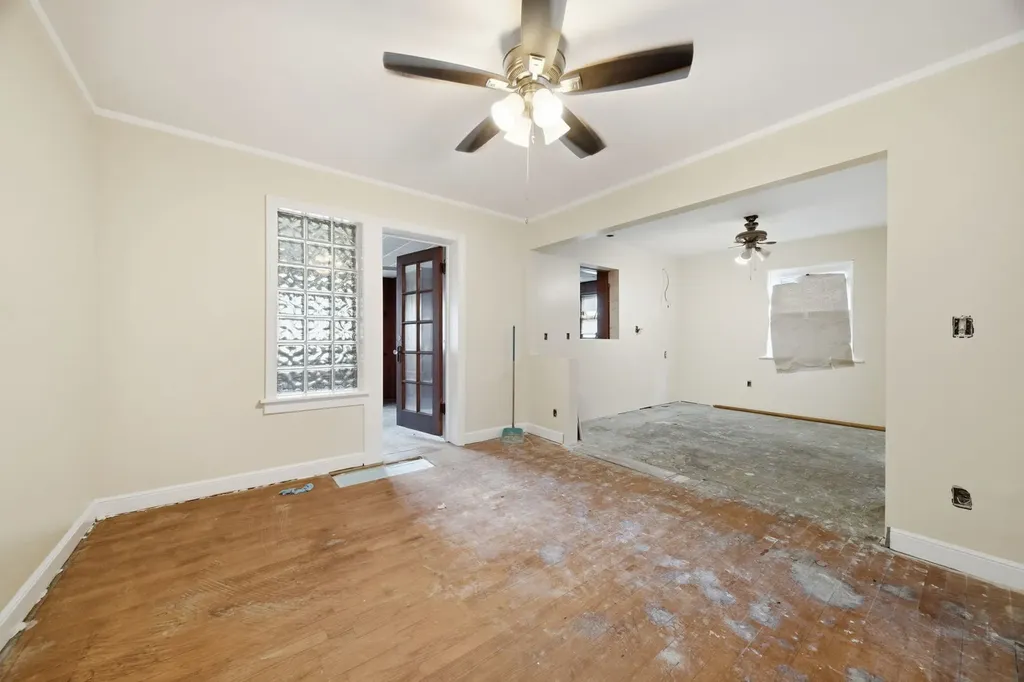 10605 South Normal Avenue Chicago IL 60628