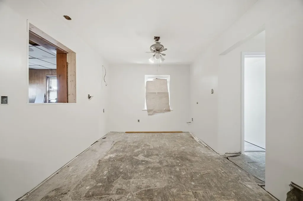 10605 South Normal Avenue Chicago IL 60628