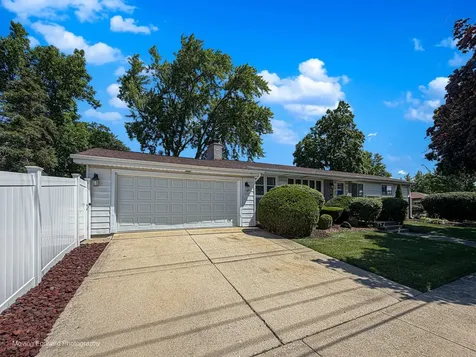 9840 Warren Street Oak Lawn IL 60453