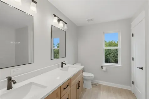 1236 Noble Drive Port Barrington IL 60010