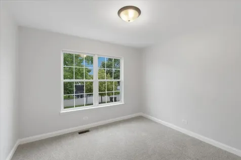 1236 Noble Drive Port Barrington IL 60010