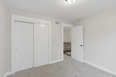 1236 Noble Drive Port Barrington IL 60010