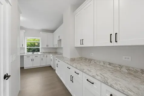 1236 Noble Drive Port Barrington IL 60010