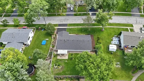 6320 Clark Drive Woodridge IL 60517