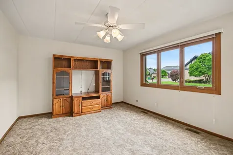 2743 Harbor Drive Joliet IL 60431