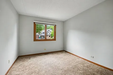 2743 Harbor Drive Joliet IL 60431