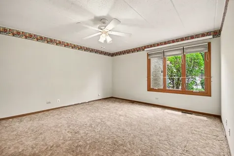 2743 Harbor Drive Joliet IL 60431