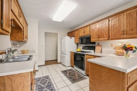 2743 Harbor Drive Joliet IL 60431