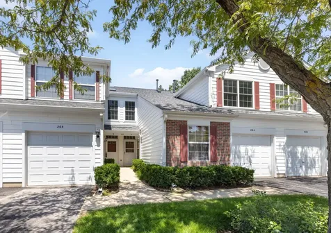 26 Tyler Court Streamwood IL 60107
