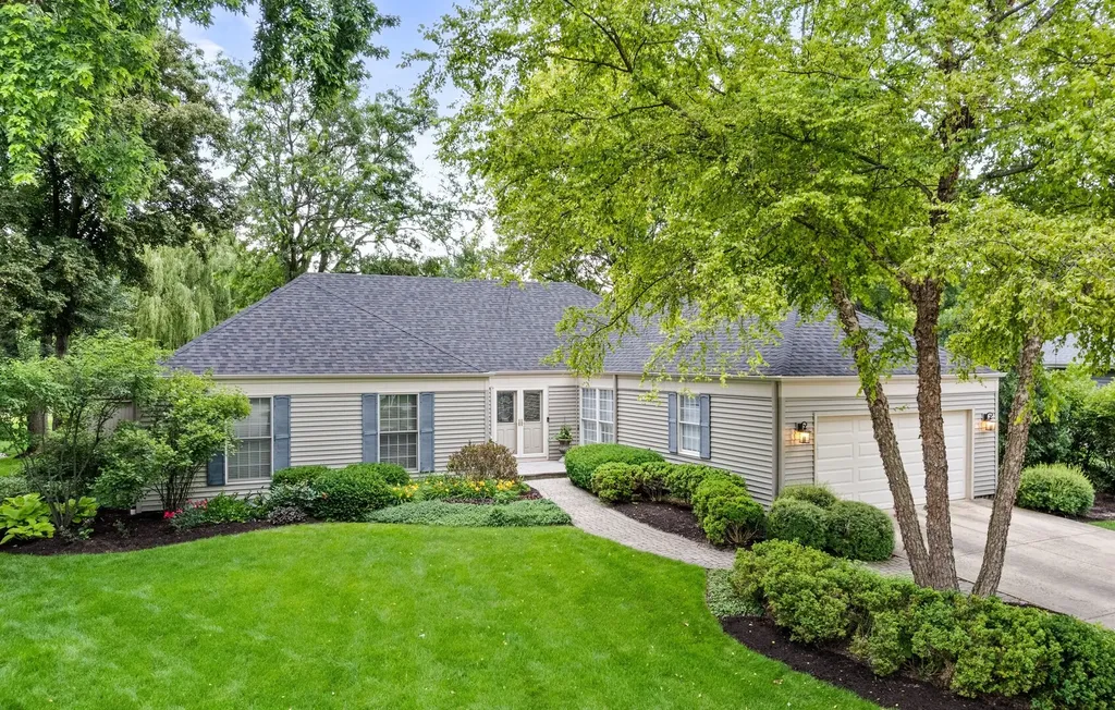 1493 Sandy Hook Street Wheaton IL 60189