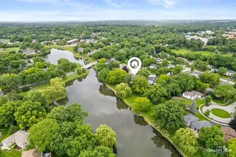 1493 Sandy Hook Street Wheaton IL 60189