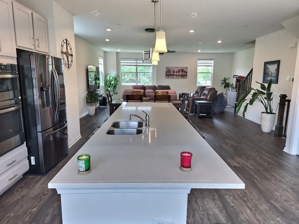 2722 Lily Lane Rolling Meadows IL 60008