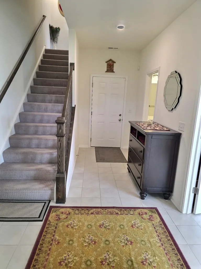 2722 Lily Lane Rolling Meadows IL 60008