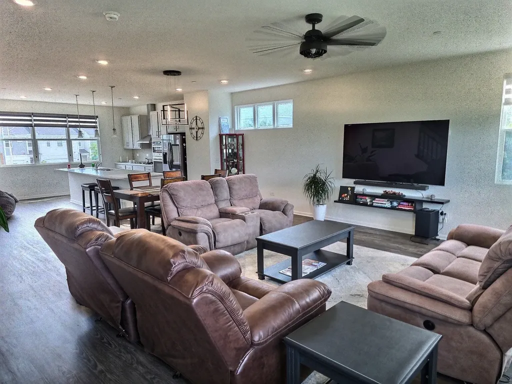 2722 Lily Lane Rolling Meadows IL 60008