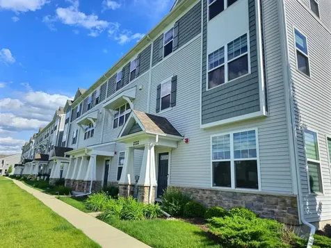 2722 Lily Lane Rolling Meadows IL 60008