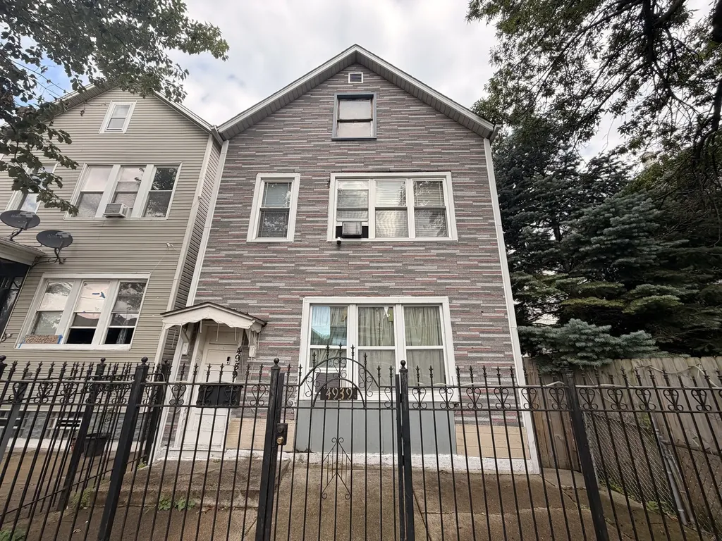 4939 South Paulina Street Chicago IL 60609