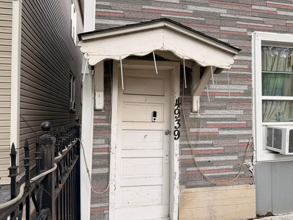 4939 South Paulina Street Chicago IL 60609