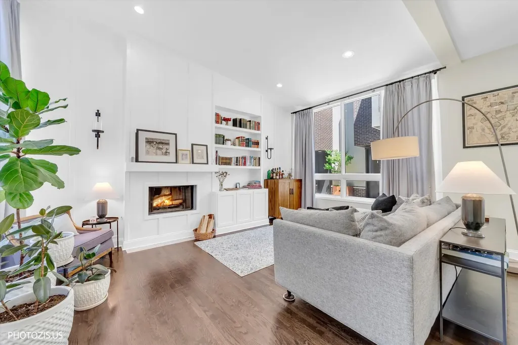 1757 North Paulina Street Chicago IL 60622