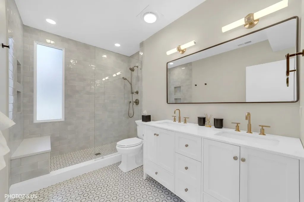 1757 North Paulina Street Chicago IL 60622