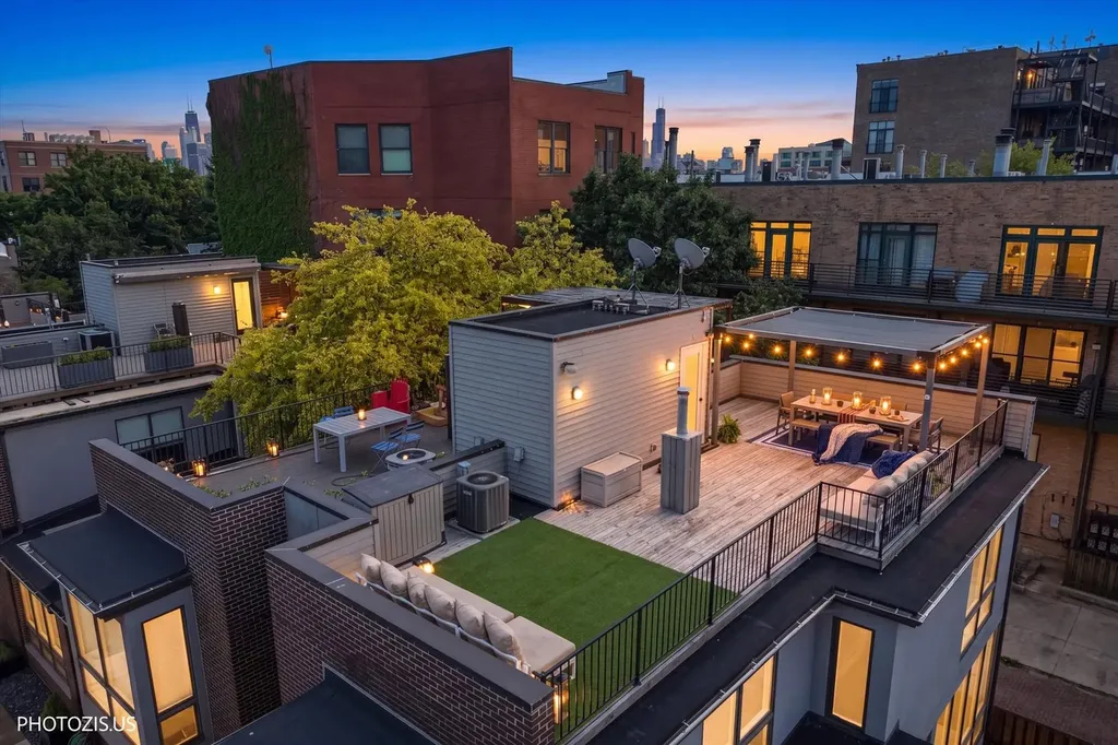 1757 North Paulina Street Chicago IL 60622