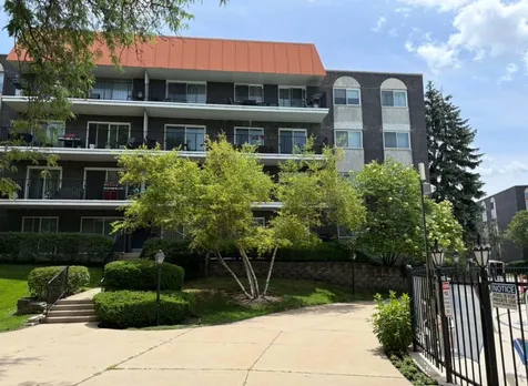 9530 North Lamon Avenue Skokie IL 60077