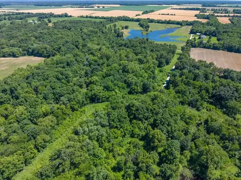 3042 Cannon Gardens Road Salem IL 62881