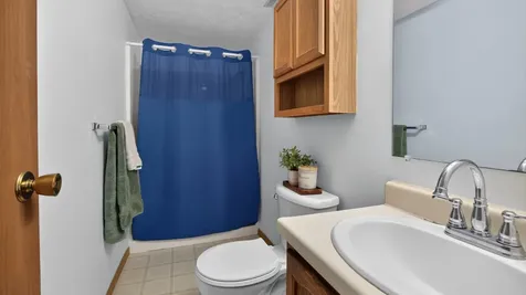 1010 Arlene Court Bloomington IL 61701