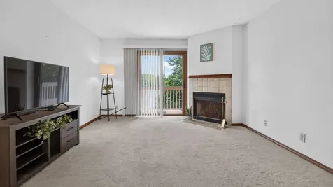 1010 Arlene Court Bloomington IL 61701