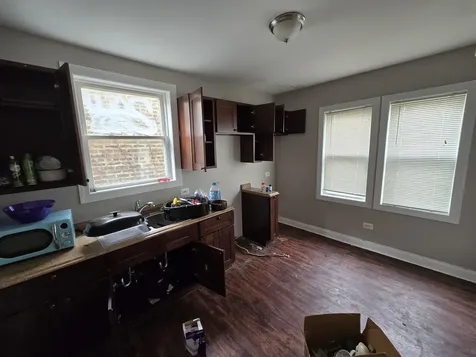 9130 South Throop Street Chicago IL 60620