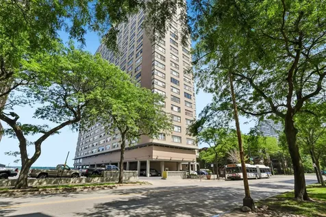 6301 North Sheridan Road Chicago IL 60660