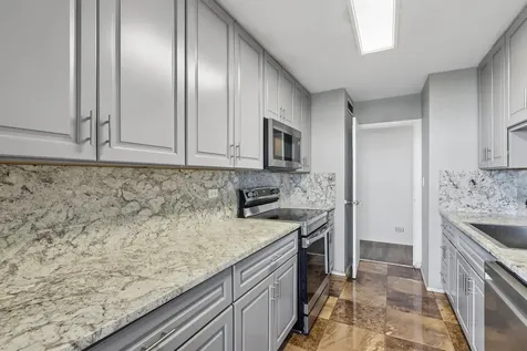6301 North Sheridan Road Chicago IL 60660