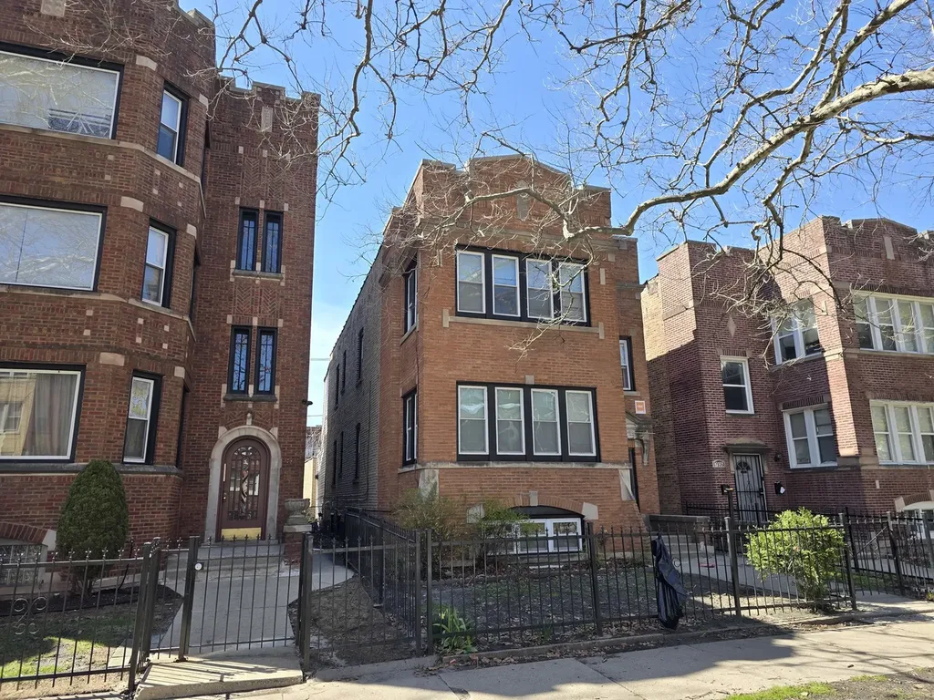 7938 South Langley Avenue Chicago IL 60619