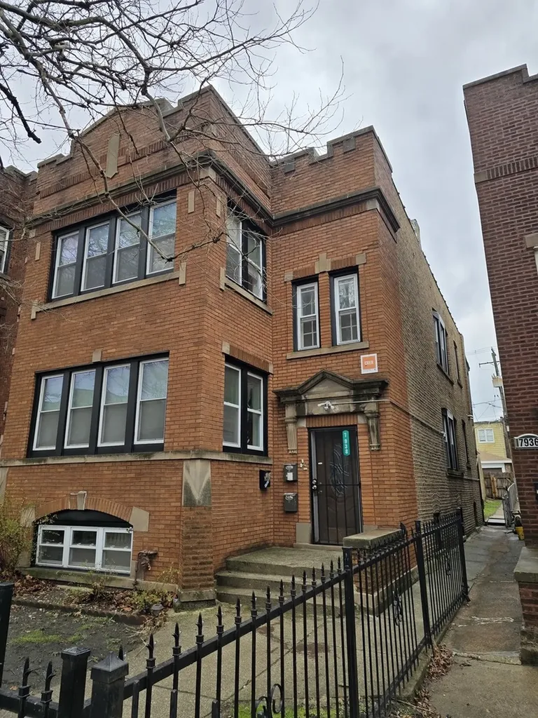 7938 South Langley Avenue Chicago IL 60619