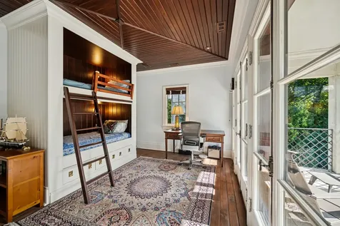 528 Roslyn Road Kenilworth IL 60043